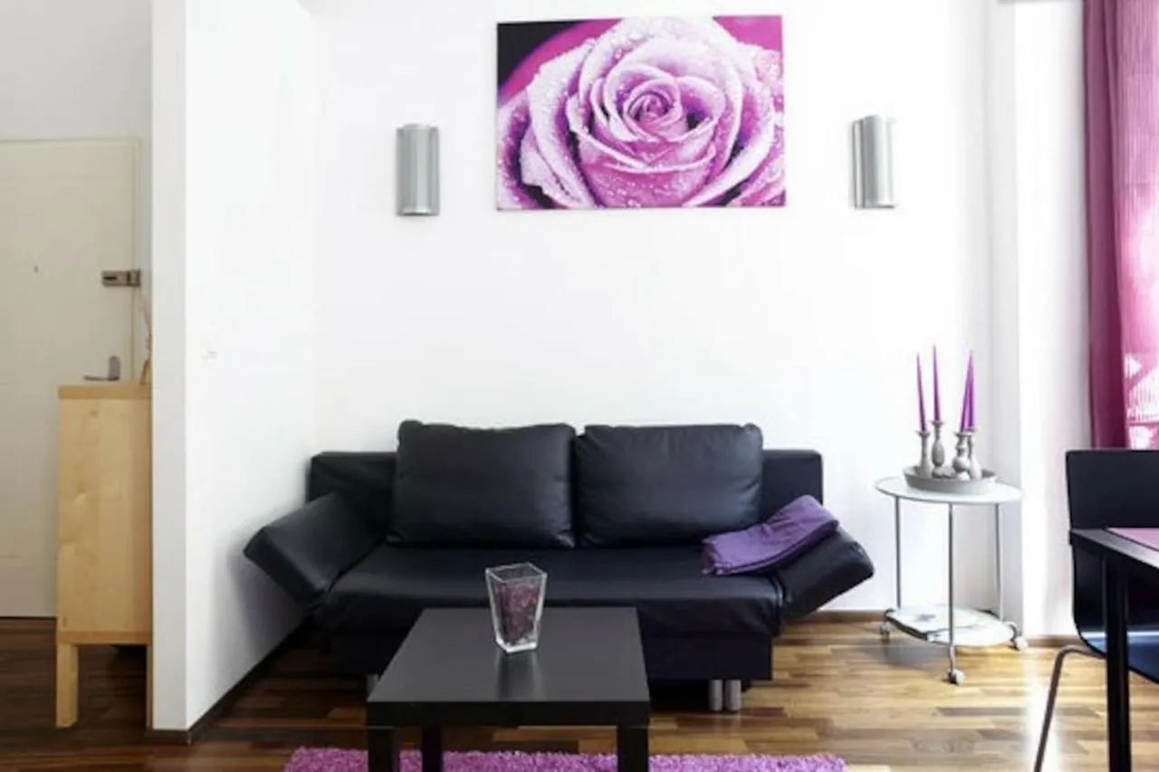 Apartment Wunderschone Altbau Wohnung Josefstadt Vienna